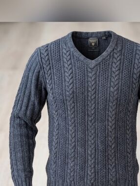 Hudson North Limited Edition Navy Blue Cable Knit Vneck Lambswool Sweater Size S